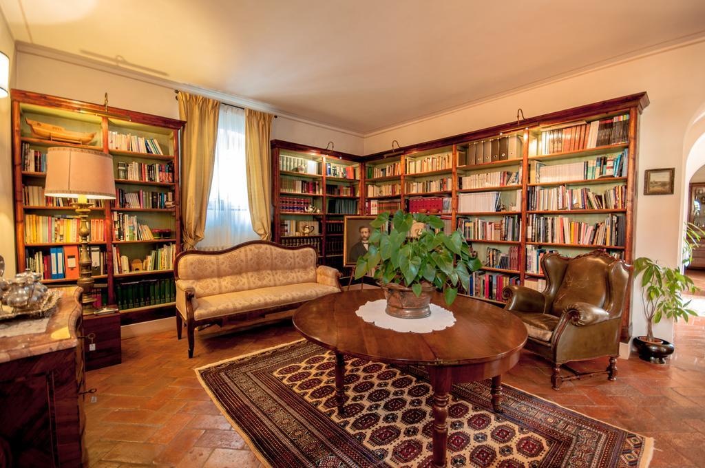 Podere La Rondine Couette-café 3*